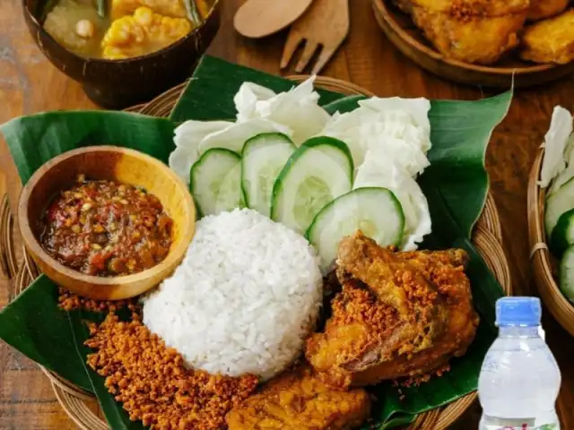 Gambar Makanan Ayam Goreng Lemoe, Kelapa Gading 19