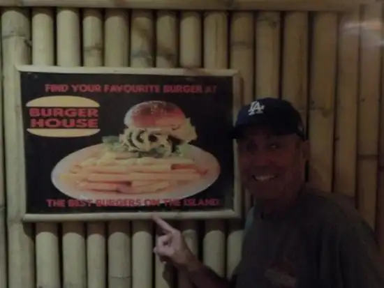 Gambar Makanan Dream Divers Burger House Gili Trawangan 9