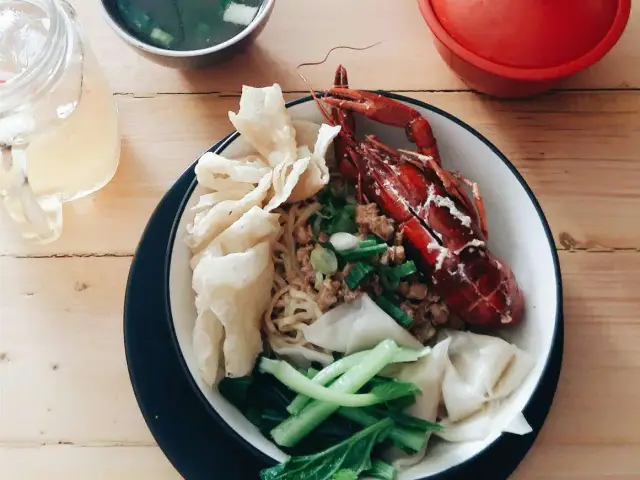 Gambar Makanan Mie Lobster 14