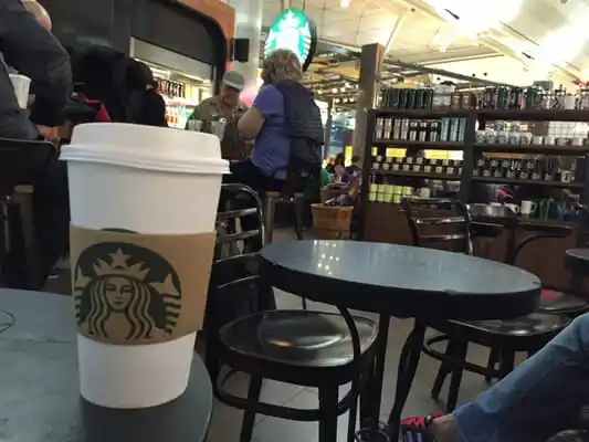 Starbucks'nin yemek ve ambiyans fotoğrafları 4