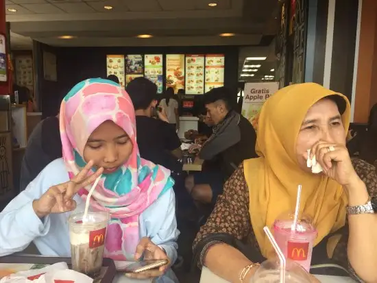 Gambar Makanan McDonalds Adisucipto 3