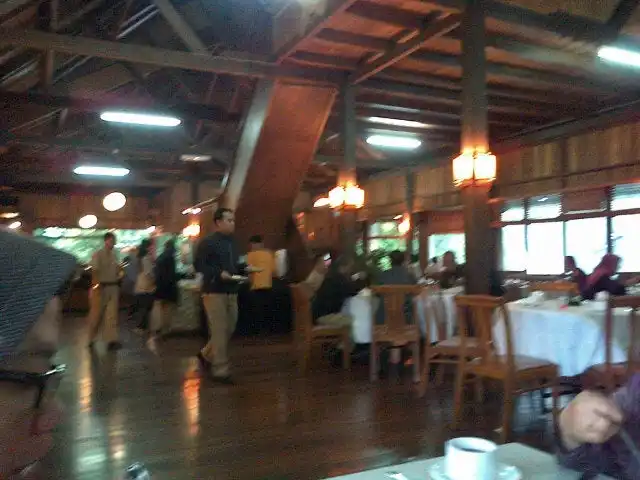 Gambar Makanan Ki Mannis Family Restaurant (Sari Ater Hot Spring Resort) 6