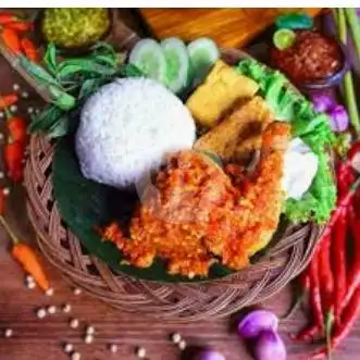 Gambar Makanan Dapoer Mak icha Spesial Bebek, Tegal Sari Kedungdoro 12