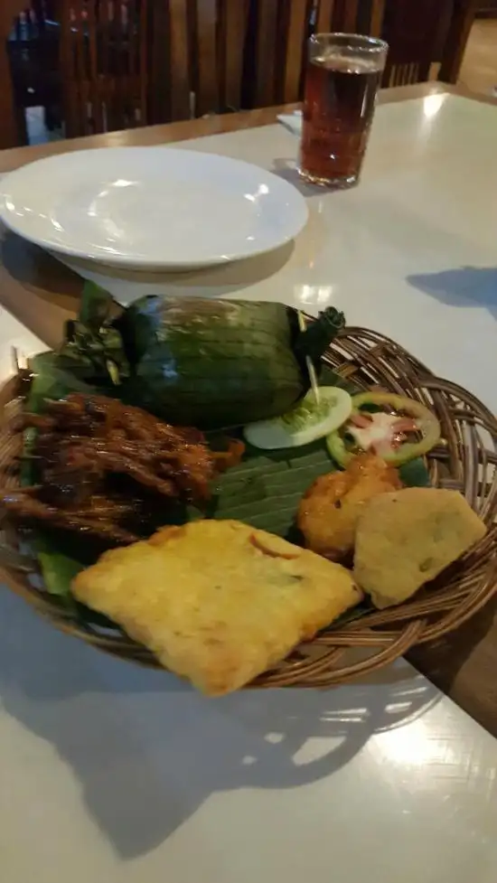 Gambar Makanan Waroeng Ngariung 10