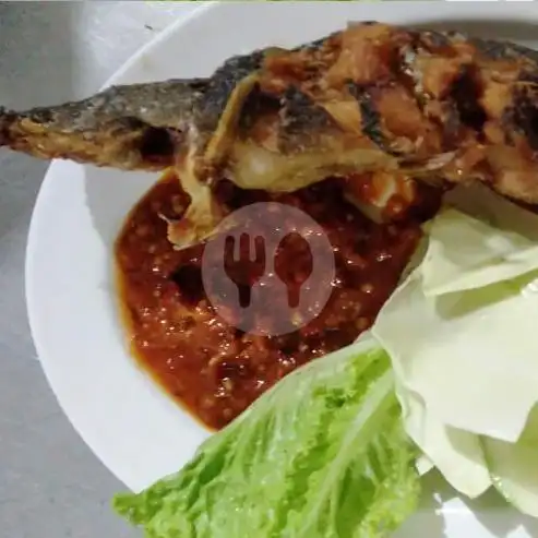 Gambar Makanan PECEL LELE & SEAFOOD CAK ARI,Jl.Raya Pos Pengumben 18