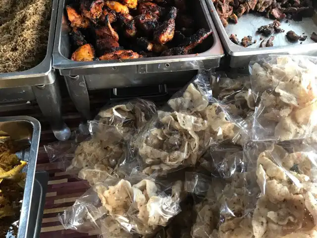 Fauzi Nasi Kerabu Food Photo 5
