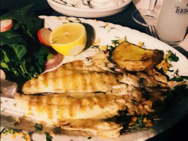 Meric Tesisleri Havuz&Restorant'nin yemek ve ambiyans fotoğrafları 3
