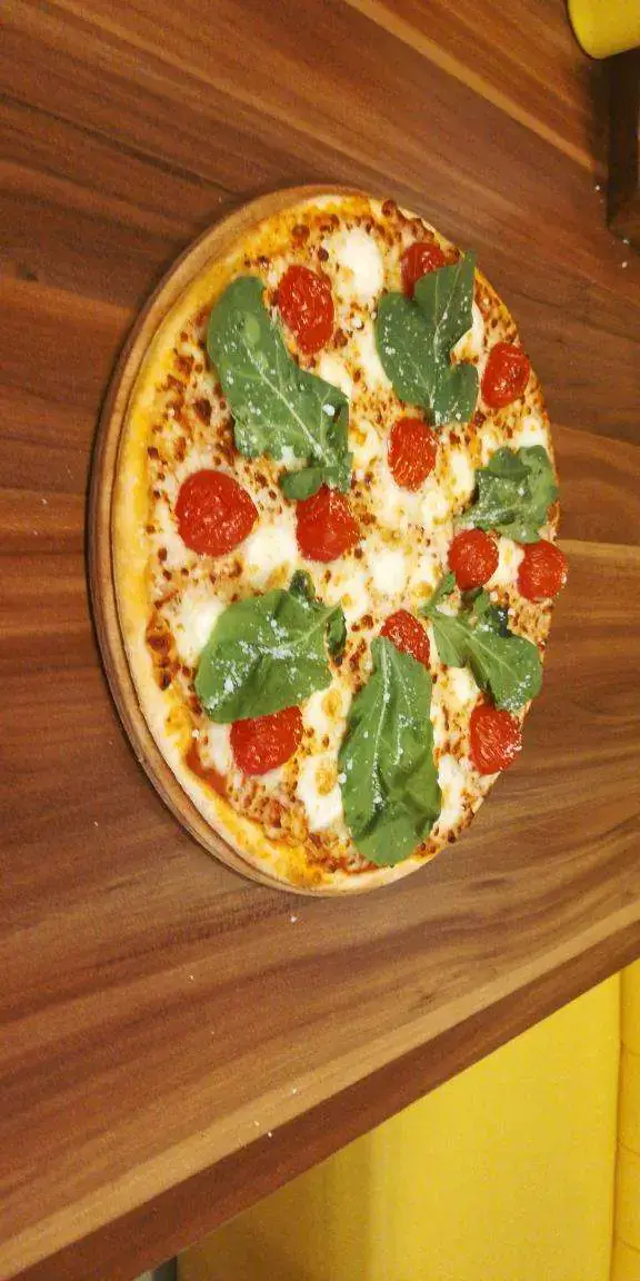 MH Pizza & Döner'nin yemek ve ambiyans fotoğrafları 6