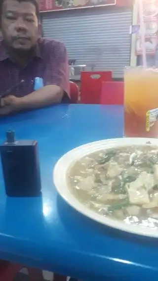 Din Satay, RnR Merdeka