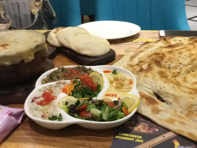 Gambar Makanan Awtar Shisha Lounge 11