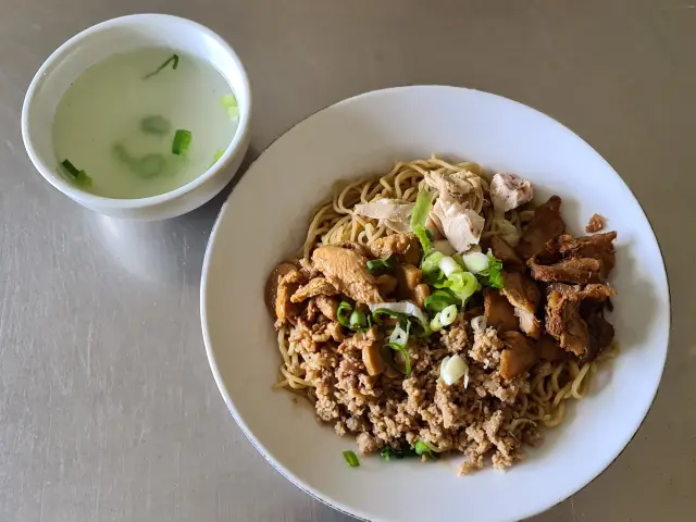 Gambar Makanan Bakmi Terang Bulan (Sin Chiaw Lok) 2