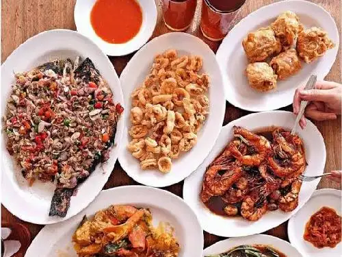 Seafood & Nasi Uduk Pandawa Jaya 56,Mampang pancoran Mas Depok