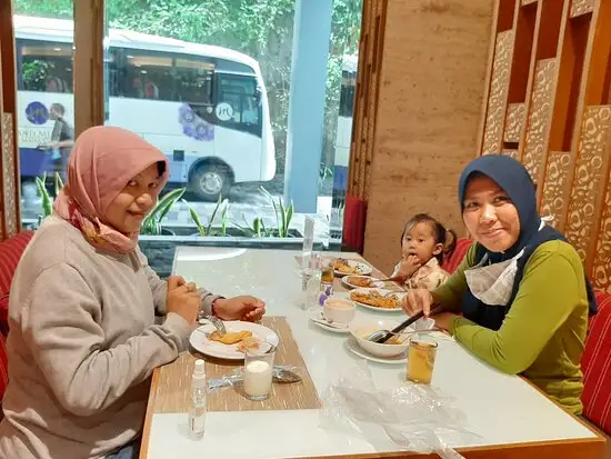 Gambar Makanan Harmoni Square Coffee Shop 20