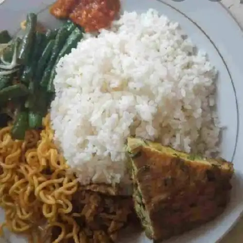 Gambar Makanan Warung Bu Lastri, Pulo Gadung 6