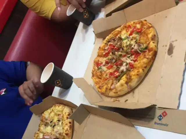 Domino's Pizza Food Photo 15