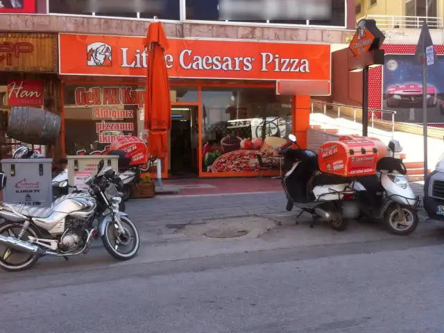 Little Ceasar's Pizza'nin yemek ve ambiyans fotoğrafları 4
