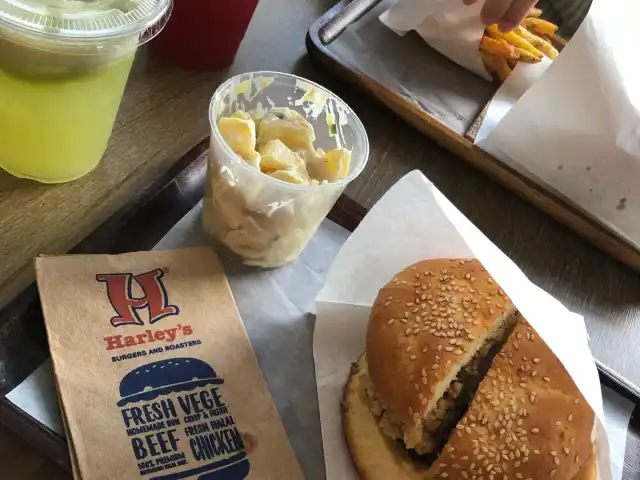 Harley’s burger and roaster  Food Photo 4
