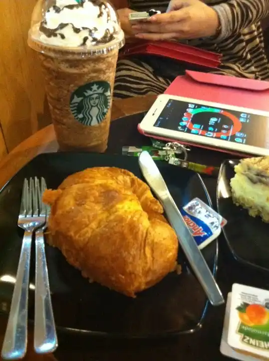 Starbucks Food Photo 7