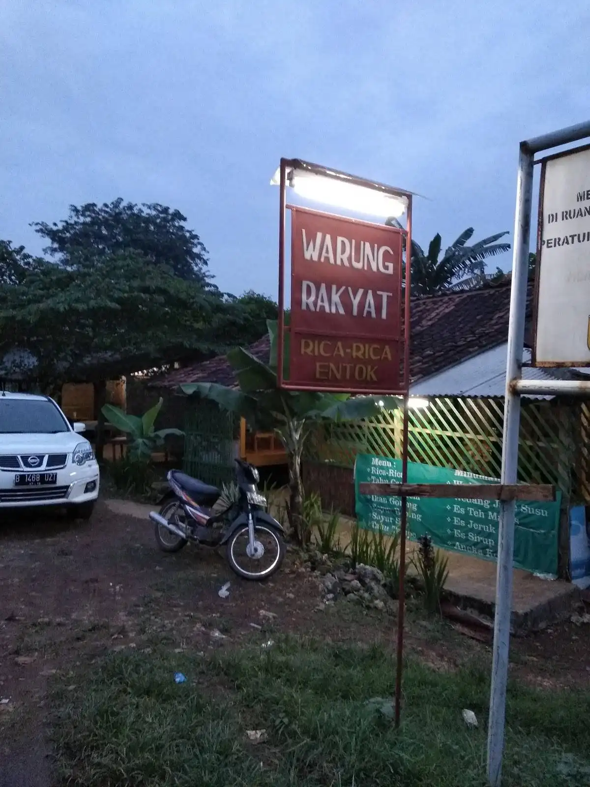 Warung Jawa Lesehan, SITUSARI