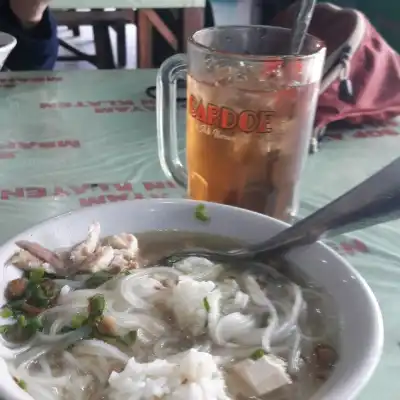 Sop ayam Pak Min Klaten