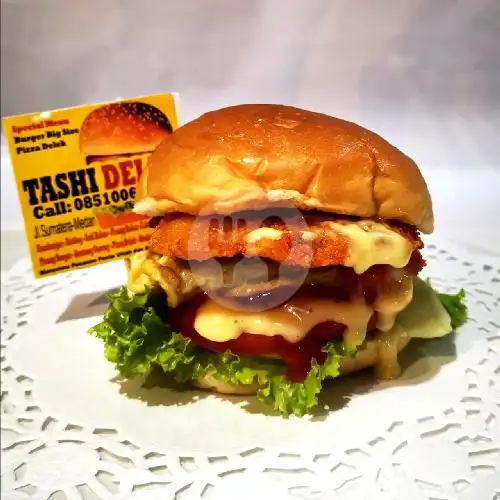 Gambar Makanan Tashi Delek Burger, Jl. Singa 3