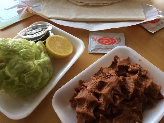 Bayram Usta Meshur Adiyaman Çigköftecisi'nin yemek ve ambiyans fotoğrafları 2