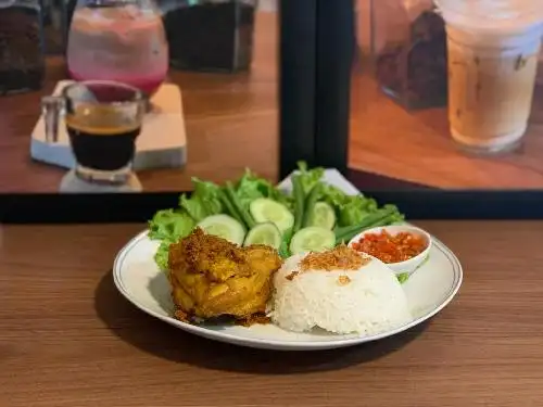 Ayam Goreng Kampung "88" (Double Eight), Mediterania