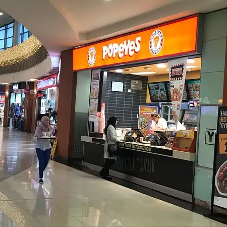 Popeyes Louisiana Kitchen'nin yemek ve ambiyans fotoğrafları 3