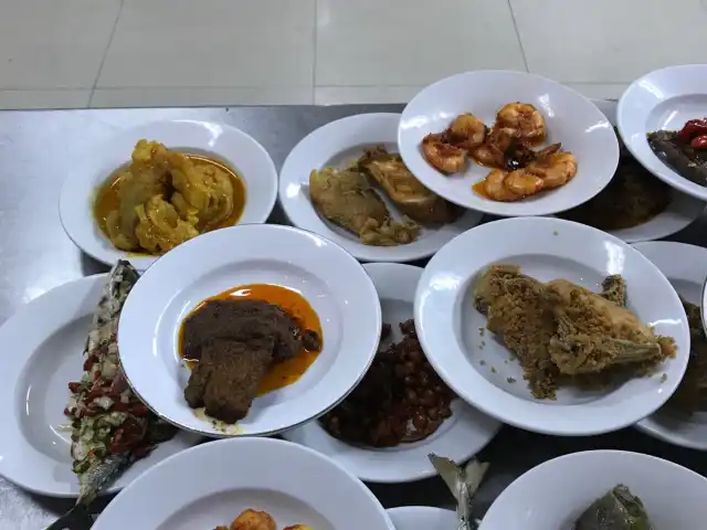Gambar Makanan RM Padang SEDERHANA Pandanaran 9