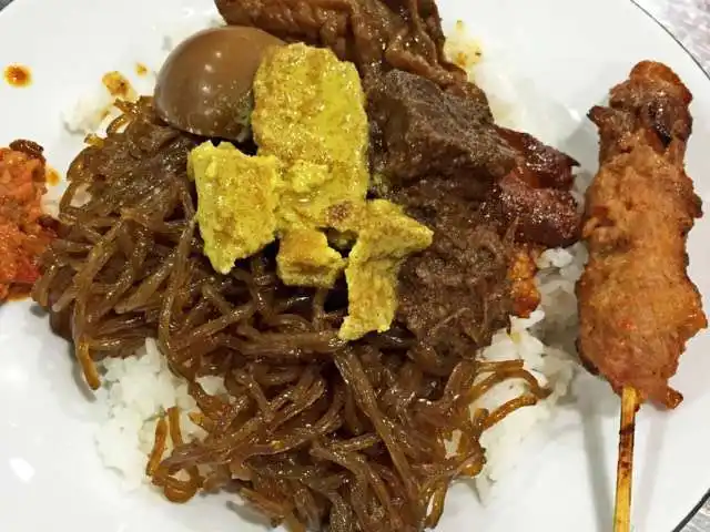 Gambar Makanan Depot Nasi Campur Pojok Tambak Bayan 6