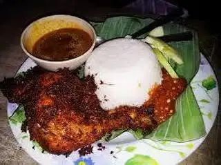 Gerai Kak Yah - Ayu Lestari Food Photo 3