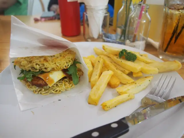 Gambar Makanan The Stacks Burger 8