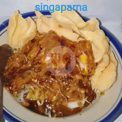 Gambar Makanan Kupat Tahu Singaparna Kang Toto, Jl.Karanglayung Dalam No.10 6