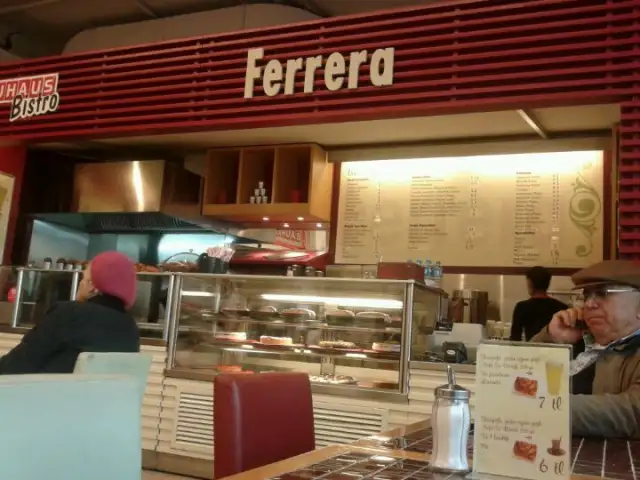 Ferrera'nin yemek ve ambiyans fotoğrafları 1