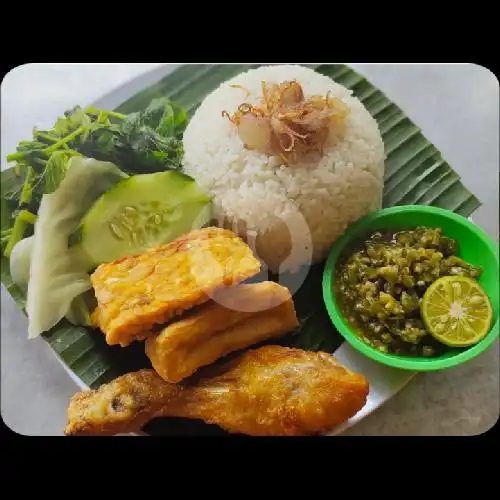 Gambar Makanan Warung Gloria,Jln.Raya Kedampang Kerobokan Kelod.Gg Indra Timur No 1 15