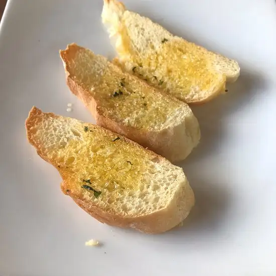 Gambar Makanan Garlic Bread Lembongan 3