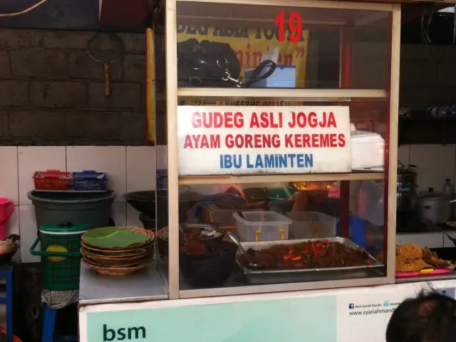 Gambar Makanan Gudeg Asli Jogja Ibu Laminten 2