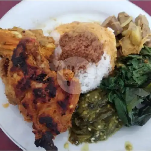 Gambar Makanan Nasi Padang Uni 4