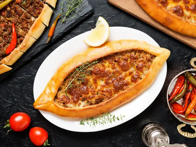 İsot Pide & Lahmacun & Kebap'nin yemek ve ambiyans fotoğrafları 1