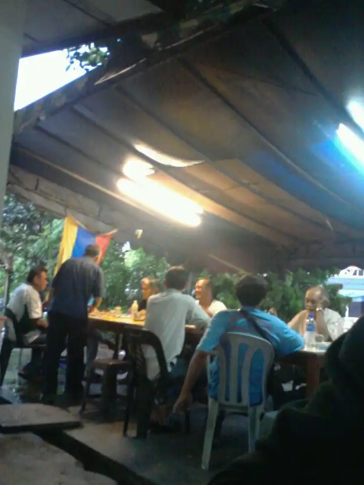 kedai kopi Dam Aji