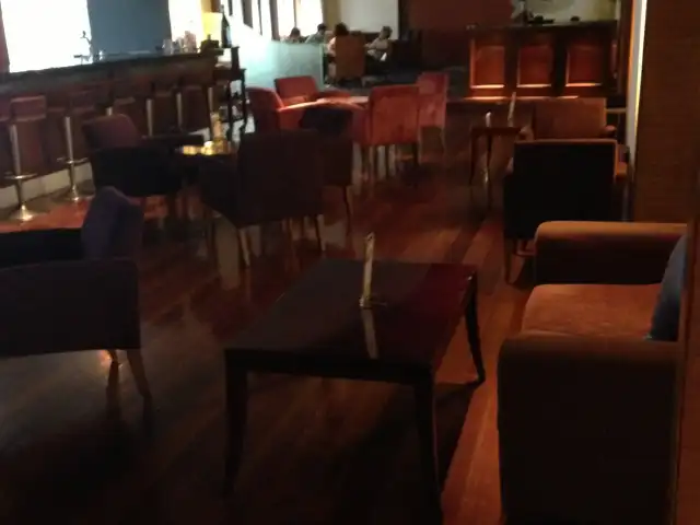 Gambar Makanan Lounge Bar - Hotel Novotel Mangga Dua 2
