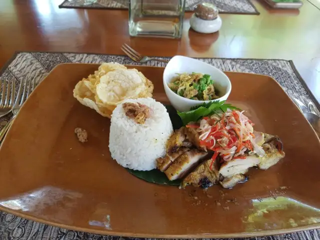 Gambar Makanan De Daun Restaurant 4