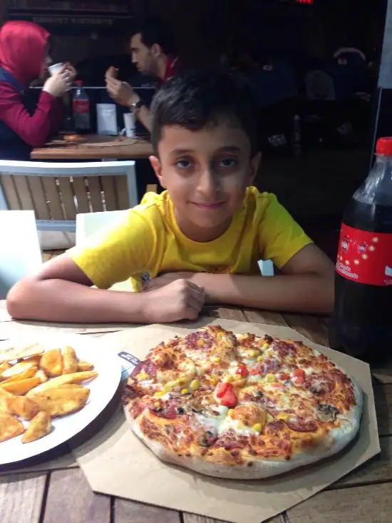 Domino's Pizza Sirkeci'nin yemek ve ambiyans fotoğrafları 16