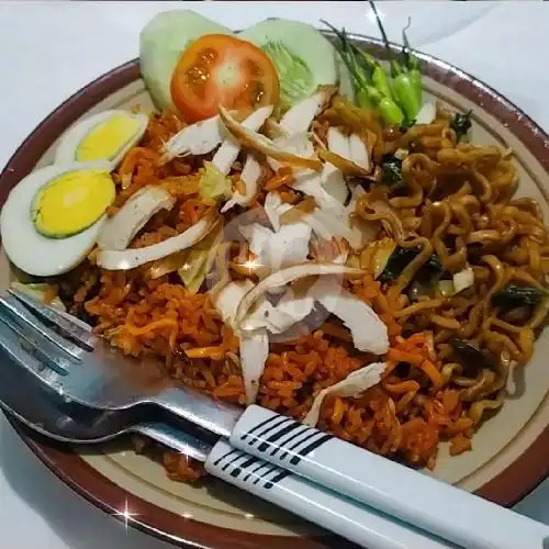 Gambar Makanan Nasi Goreng Jawa 212, Jl. Raya Jelidro 2 No. 26 3