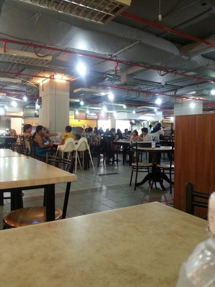 Kompleks Karamunsing Food Court, cuisine restaurant near me in Kota