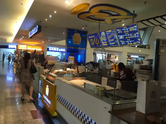 Auntie Anne's Food Photo 16