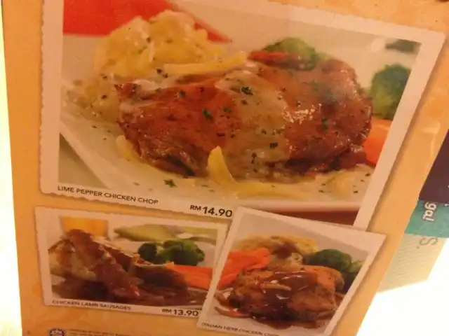 Pizza Hut Food Photo 11