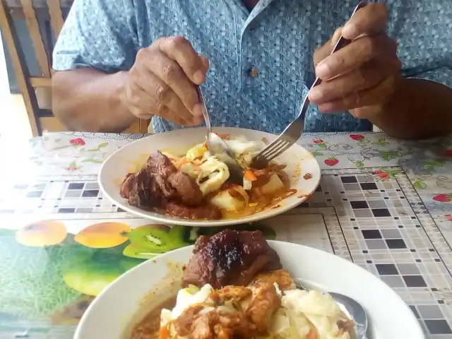 Lontong Warisan Food Photo 2
