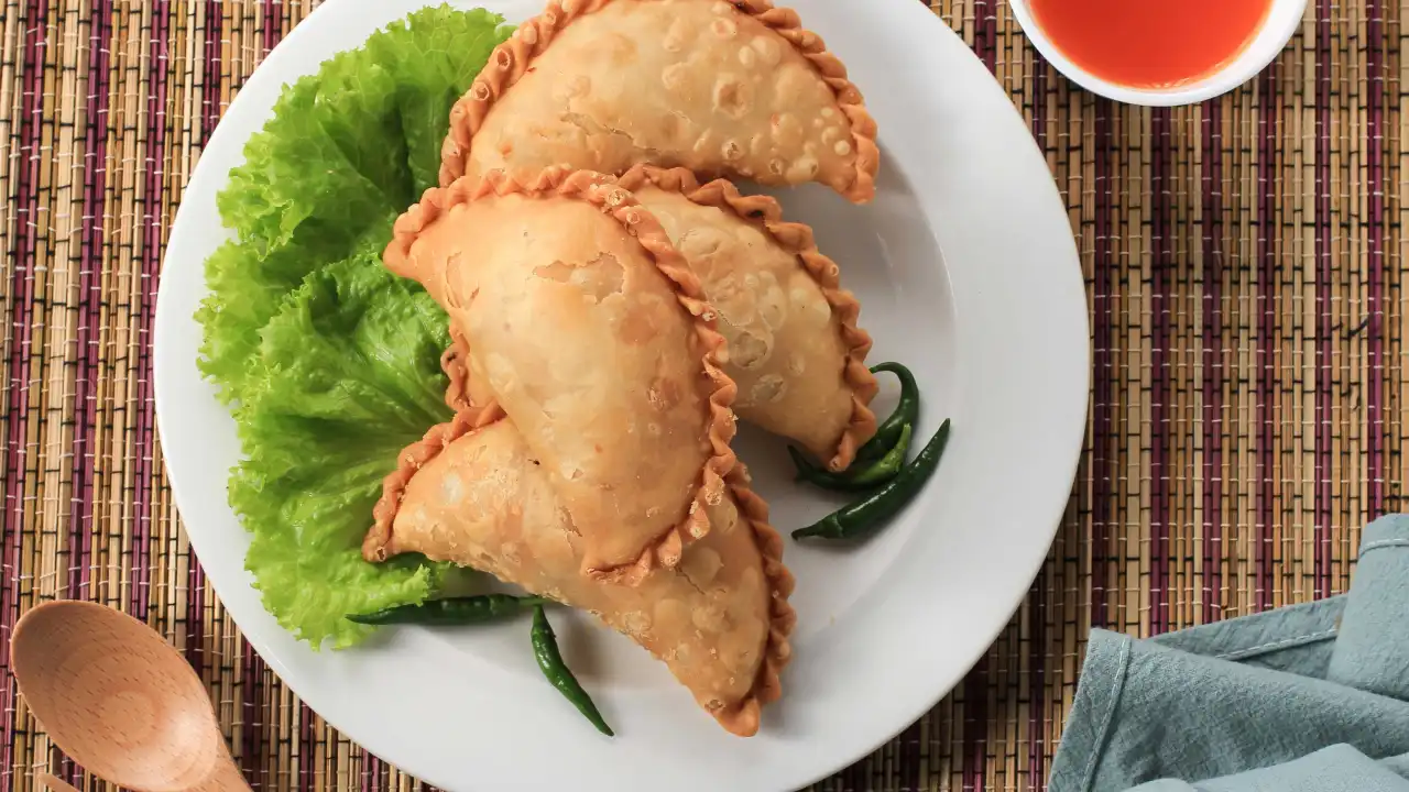 Karipap Panas Klassik