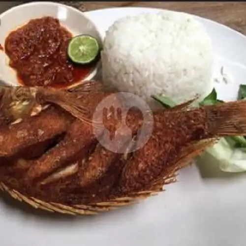 Gambar Makanan Ayam Geprek Izzan, Ratna 14